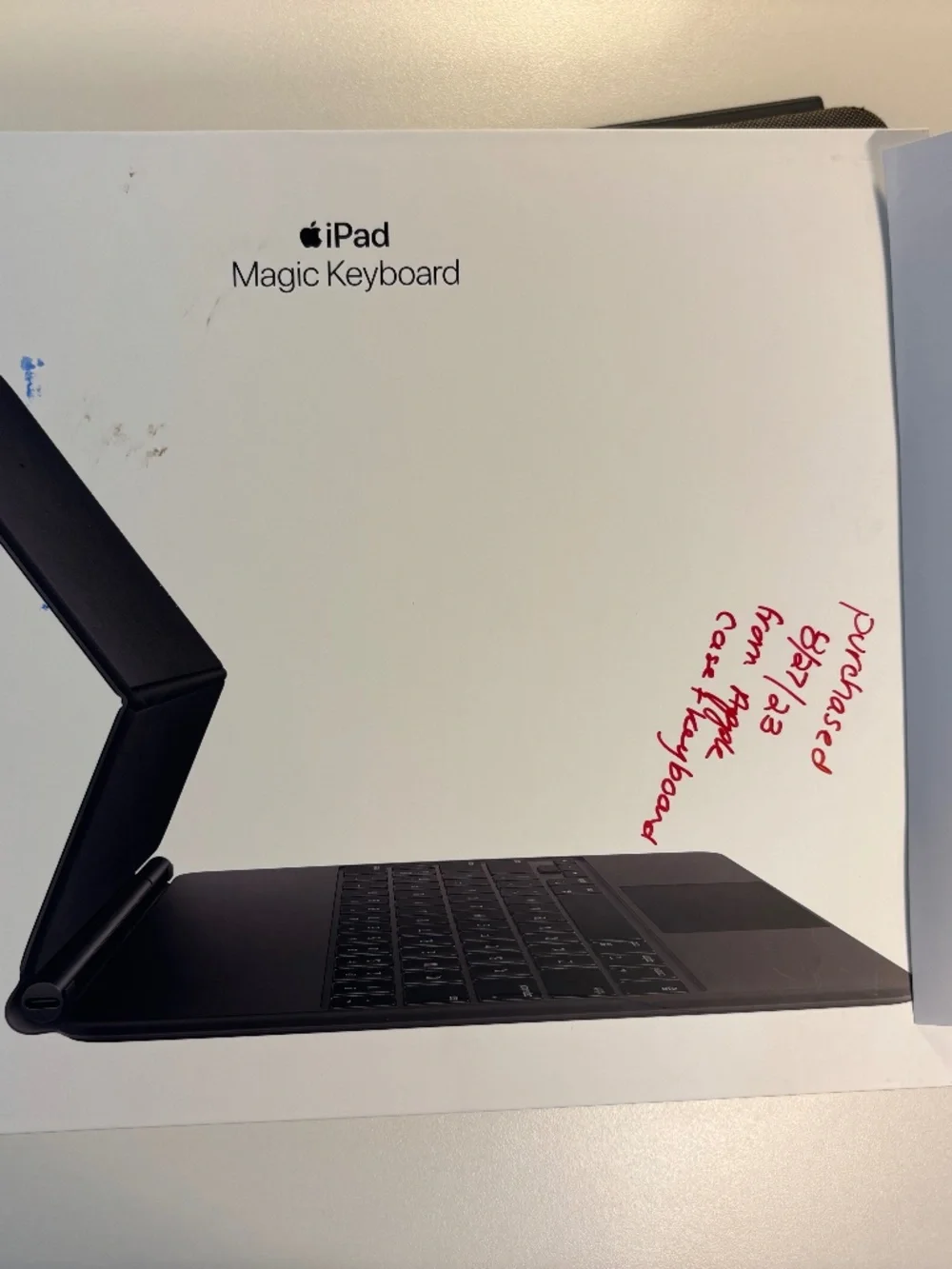 Apple Magic Keyboard for I-pad pro 12.9-inch (6th generation)